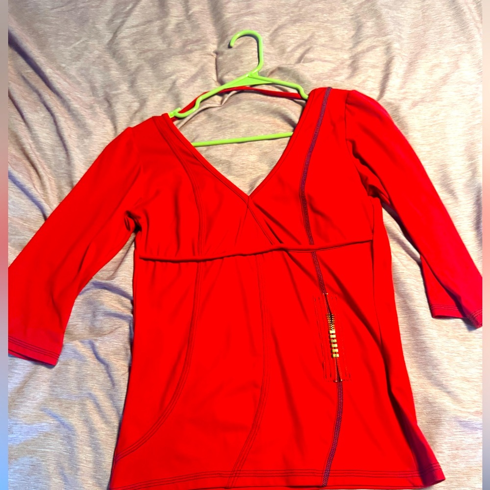 NWT OHDD Women's Shirt from Italy in Red with black detail